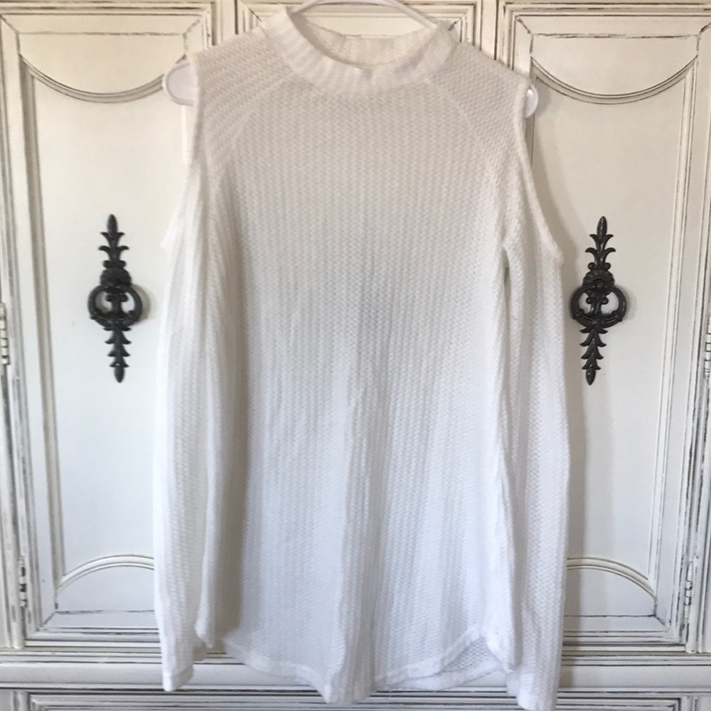 Cold shoulder long sleeve top
